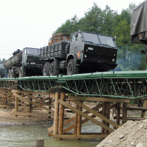 Estonia cere o prezenţă permanentă a NATO în ţările baltice