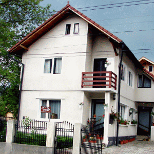 Pensiunile rurale, locul întâi în topul preferinţelor privind petrecerea sărbătorilor pascale