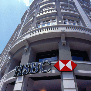 HSBC şi-ar putea muta sediul central din Londra