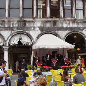 Stilul "Dolce Vita"la Festivalul Italian