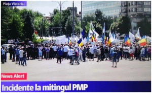 Incidente la un miting din faţa guvernului pentru demisia lui Ponta