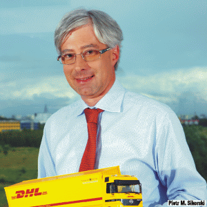 DHL lansează o reţea de transport multimodal Hamburg - China