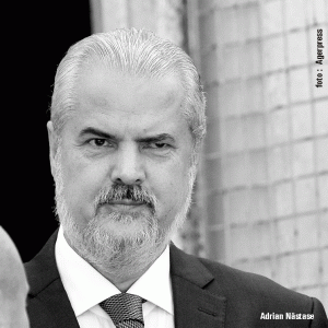 Sechestrul pus pe casa din Zambaccian a lui Năstase, dar şi pe un cont de 118.000 de dolari, ridicat