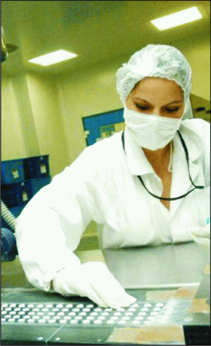 Medicamente mai ieftine şi bani mai mulţi pentru farmacii din 2007