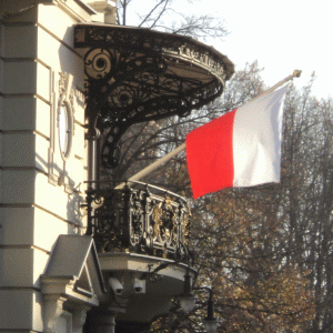 Noua lege privind conversia în zloţi a creditelor în valută va costa băncile 5,75 miliarde de dolari