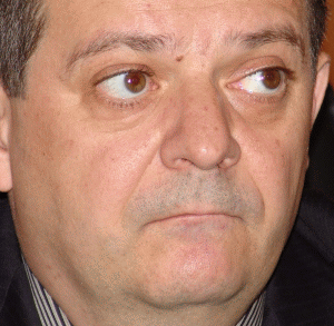 Procurorii: doi dintre directorii lui Sima au dat declaraţii nefavorabile acestuia