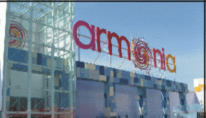 A fost inaugurat centrul comercial "Armonia Arad"