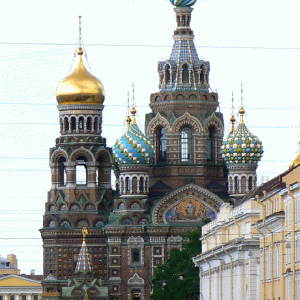 Rusia a înrăutăţit estimarea privind contracţia economiei în 2015