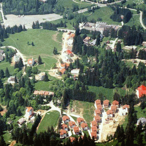 Hotelierii din Poiana Braşov şi-au făcut o asociaţie care să promoveze proiecte de agrement