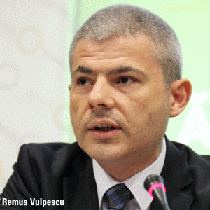 "Afară cu agenţii imobiliari din companiile de stat!"