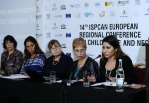 "Copiii refugiaţi trebuie să rămână alături de familiile sau însoţitorii lor"