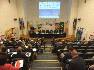 Deputaţii au aprobat investiţii de 1 miliard euro în sistemul de irigaţii