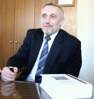 "Trebuie să aflăm adevărul despre operaţiunea din 1990, condusă de guvernul României"