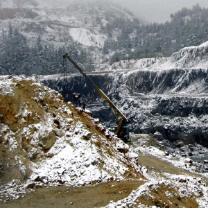 "Carpathian Gold vrea să fure aurul de la Rovina prin companii offshore"