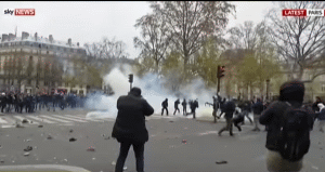 Violenţe la Paris între activiştii de mediu şi poliţie