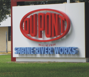 Surse: "Dow Chemical" negociază fuziunea cu "DuPont"