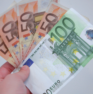 UE: "Taxa pe tranzacţiile financiare trebuie pusă în aplicare"