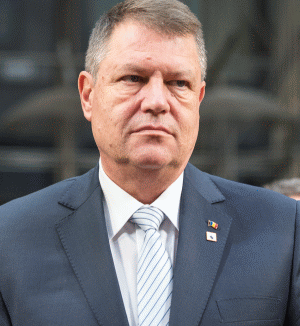 Băncile mamă îl ameninţă pe Iohannis cu judecata