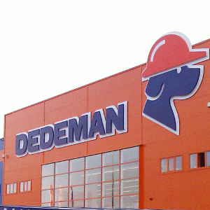 "Dedeman" a cumpărat un teren, în nordul Capitalei, de la "Aviaţia Utilitară Bucureşti" 