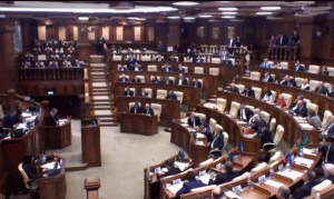 Lipsă de cvorum în parlamentul de la Chişinău pntru votarea guvernului Sturza