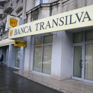 Banca Transilvania a diminuat cu 1,5 miliarde lei datoria clienţilor Volksbank