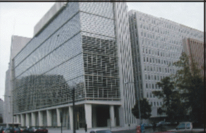 Banca Mondială: Scăderea şomajului şi migraţia alimentează inflaţia 