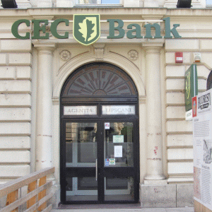 CEC Bank pregăteşte un credit ipotecar specific dării în plată