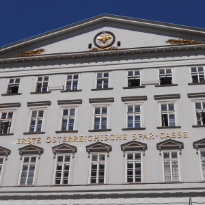 Grupul "Erste" a depăşit pragul legal şi la SIF Oltenia
