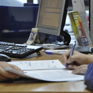 Cum pot recâştiga băncile încrederea consumatorilor