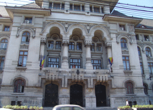 Trei dintre candidaţii la Primăria Capitalei şi-au prezentat viziunea privind dezvoltarea oraşului
