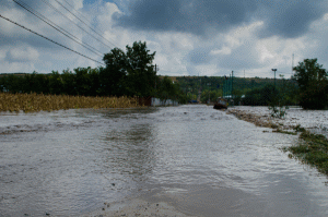 Cioloş i-a cerut ministrului Tobă o primă evaluare a efectelor inundaţiilor