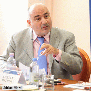 "Prioritatea României trebuie să devină aderarea la zona euro"