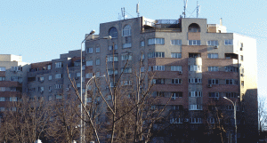 Preţurile vechilor apartamente continuă să scadă 
