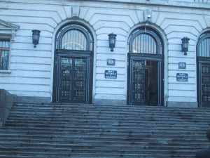 Soldul creditului acordat firmelor şi populaţiei a scăzut cu 0,7%