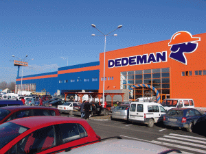 Dedeman a donat 127.000 de euro pentru "Cuminţenia Pământului" 