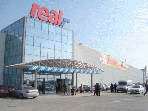 Real şi OBI vor face parte dintr-un complex comercial, la Arad
