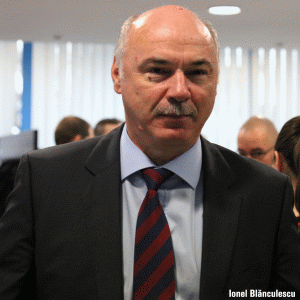 "Economia românească se află într-un blocaj periculos"
