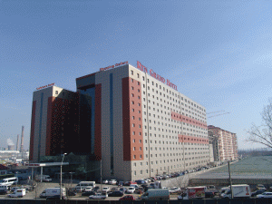 Percheziţii la hotelul lui Robert Negoiţă
