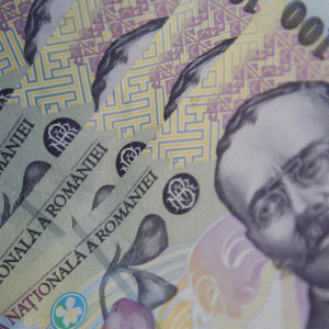Depozitele populaţiei în bănci au crescut cu 386 milioane lei, în septembrie
