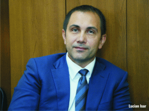 "Împrumutul de la FMI s-a bazat pe date false, transmise de Isărescu"
