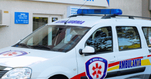 Microbuz implicat într-un accident grav, soldat cu 4 morţi