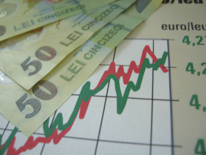 Euro a fost cotat la 4,5067 lei, peste referinţa de vineri