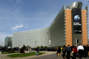 Executivul comunitar se va asigura că salvarea Monte dei Paschi respectă normele europene