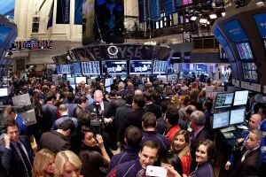 Nasdaq şi S&P/TSX au deschis în urcare