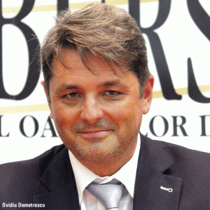 "În guvernarea Cioloş, am asistat la o «împărţire a funcţiilor» către prieteni şi apropiaţi"