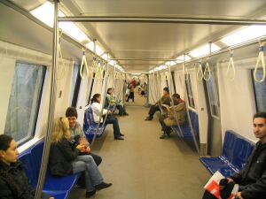 Staţia de metrou Universitate, redeschisă