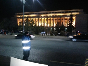 "Nu e mirare că ieşiţi că în junglă, sunteţi de un haos desarvarsit!" 