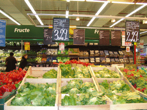 "Trebuie să ţinem «cu dinţii» de legea 51% produse româneşti în supermarketuri"