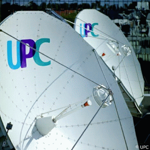UPC dă cu o mână convorbiri gratuite fix/mobil şi ia cu alta viteza la net
