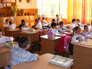 Peste 70.000 de cereri depuse în prima săptămână de înscrieri în învăţământul primar